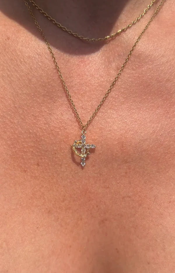 👑Crowned in Faith Cross Necklace (Gold & Silver)